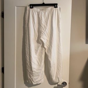 White Old Navy Pants